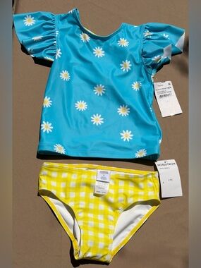 Harper Canyon Blue Daisy Rash Guard with Yellow Gingham Bottoms